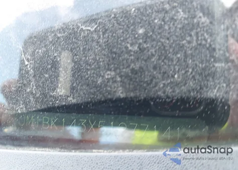 2005 Mazda Mazda3 S z USA, uszkodzony, nr VIN JM1BK143X51277141